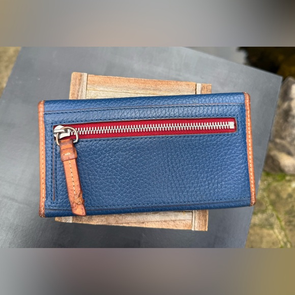 Vintage Dooney & Bourke Tri-Fold Leather Wallet - Picture 11 of 15